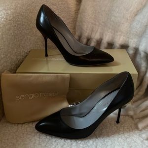 Sergio Rossi black leather pump